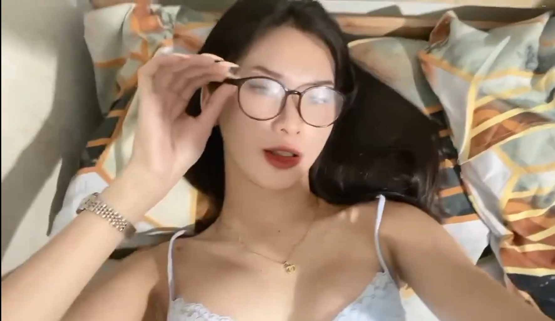 Phim sex tuyệt vời với cô gái xinh đẹp đỉnh cao